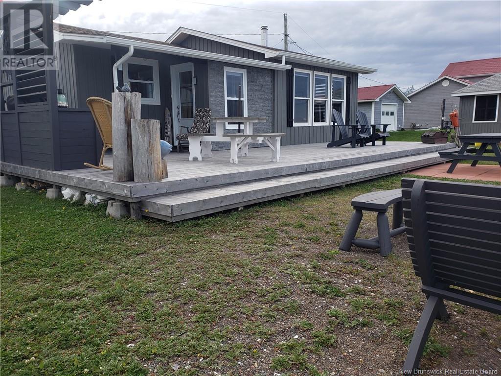 8 Allee Des Chalets Sud, Pointe-Verte, New Brunswick  E8J 2R6 - Photo 3 - NB122380