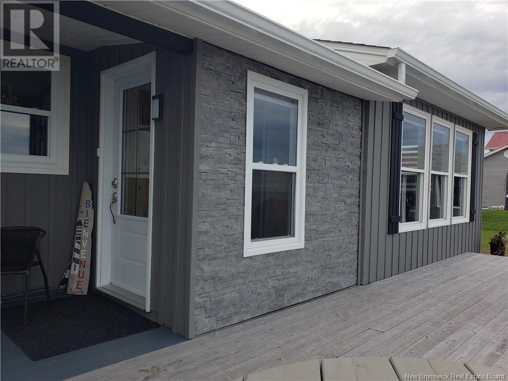 8 Allee Des Chalets Sud, Pointe-Verte, New Brunswick  E8J 2R6 - Photo 4 - NB122380