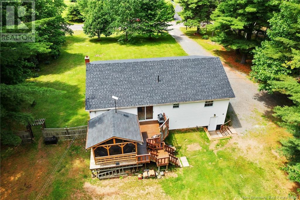 8 Moore Crescent, Hoyt, New Brunswick  E5L 2J8 - Photo 3 - NB122384