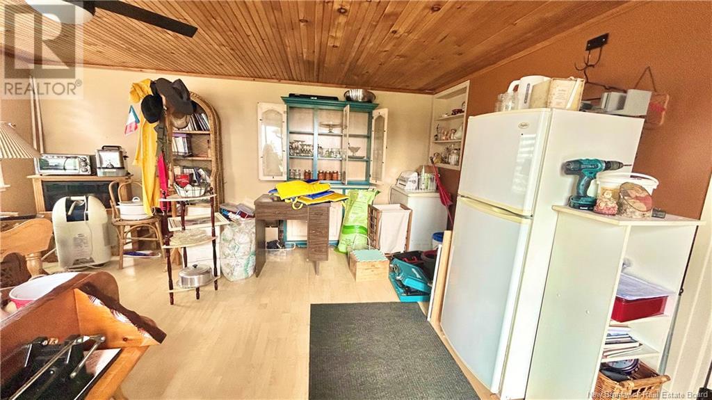340 De L'ile Street, Caraquet, New Brunswick  E1W 1B5 - Photo 22 - NB122401