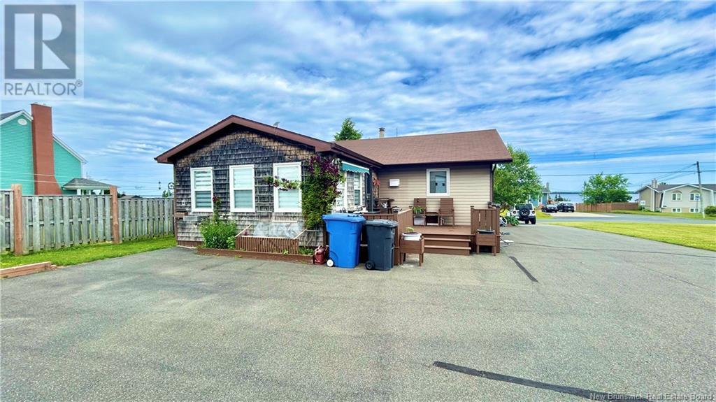 340 De L'ile Street, Caraquet, New Brunswick  E1W 1B5 - Photo 27 - NB122401