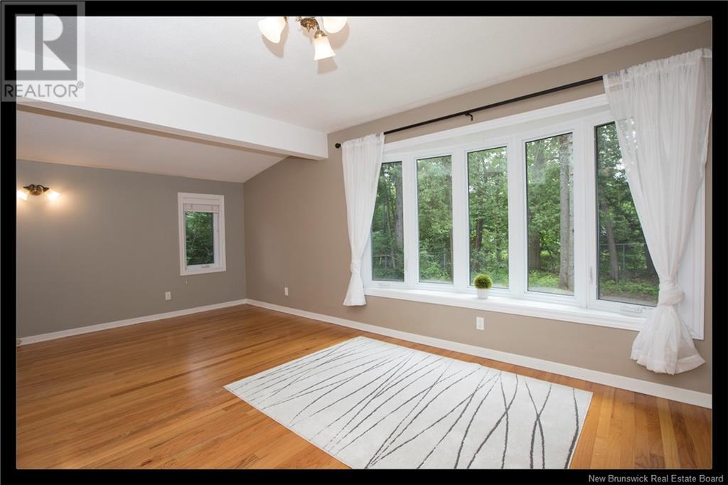 306 Willingdon Street, Fredericton, New Brunswick  E3B 3A5 - Photo 21 - NB122072