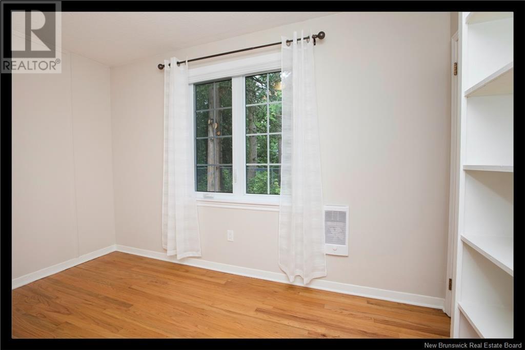 306 Willingdon Street, Fredericton, New Brunswick  E3B 3A5 - Photo 24 - NB122072