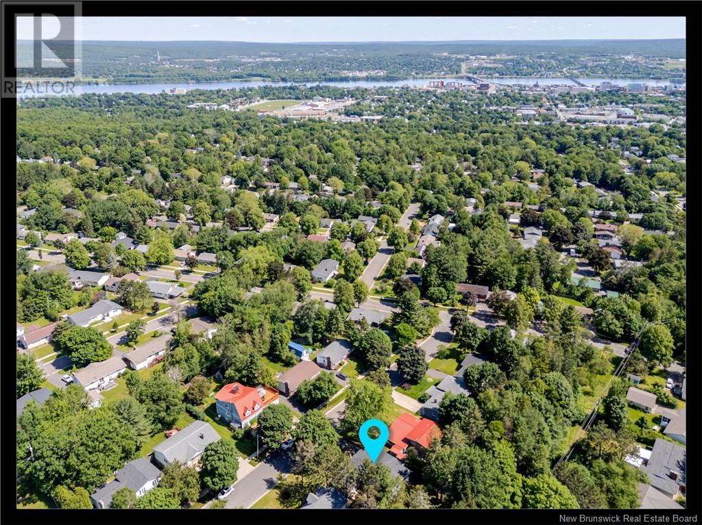 306 Willingdon Street, Fredericton, New Brunswick  E3B 3A5 - Photo 3 - NB122072
