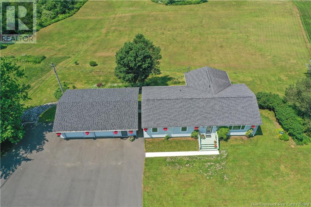 376 Kennebecasis River Road, Hampton, New Brunswick  E5N 6P3 - Photo 3 - NB122440