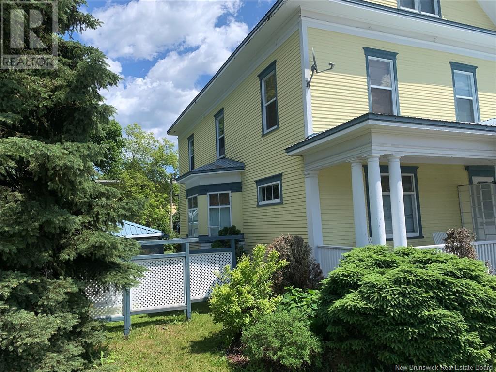 20 Sugarloaf, Campbellton, New Brunswick  E3N 3B1 - Photo 5 - NB122313