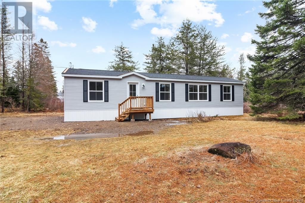 25 Mccain Drive, Waasis, New Brunswick  E3B 9A5 - Photo 32 - NB122296