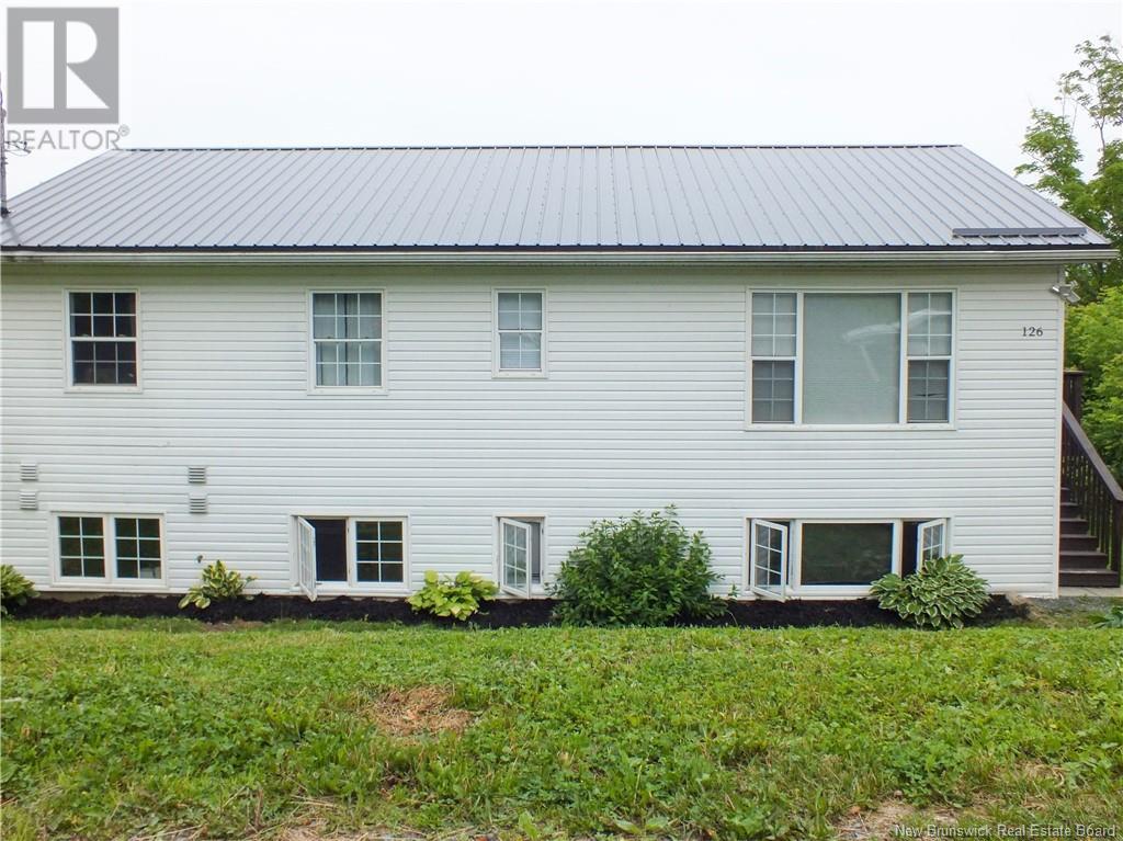 126 Richmond Street, Woodstock, New Brunswick  E7M 2P2 - Photo 11 - NB122177