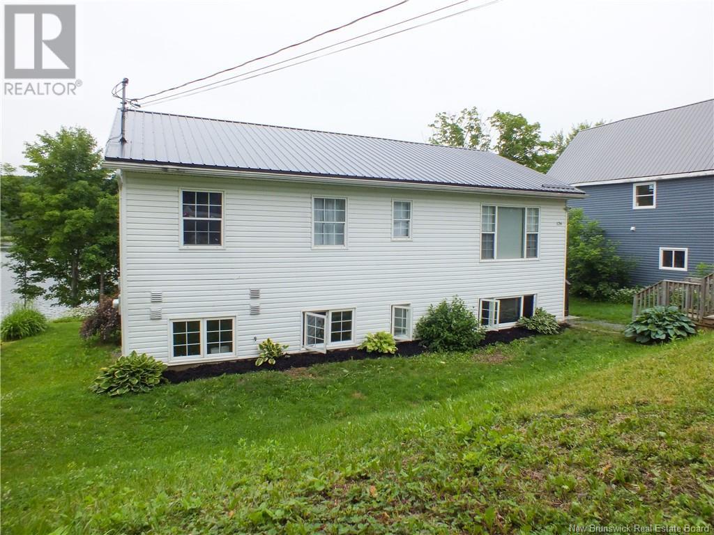126 Richmond Street, Woodstock, New Brunswick  E7M 2P2 - Photo 3 - NB122175