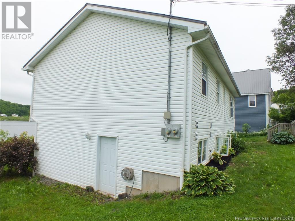 126 Richmond Street, Woodstock, New Brunswick  E7M 2P2 - Photo 9 - NB122175