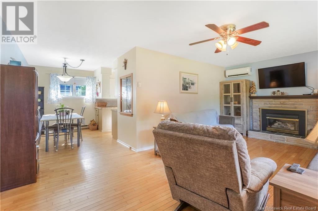 202 Burpee Street, Fredericton, New Brunswick  E3A 1M7 - Photo 6 - NB122550