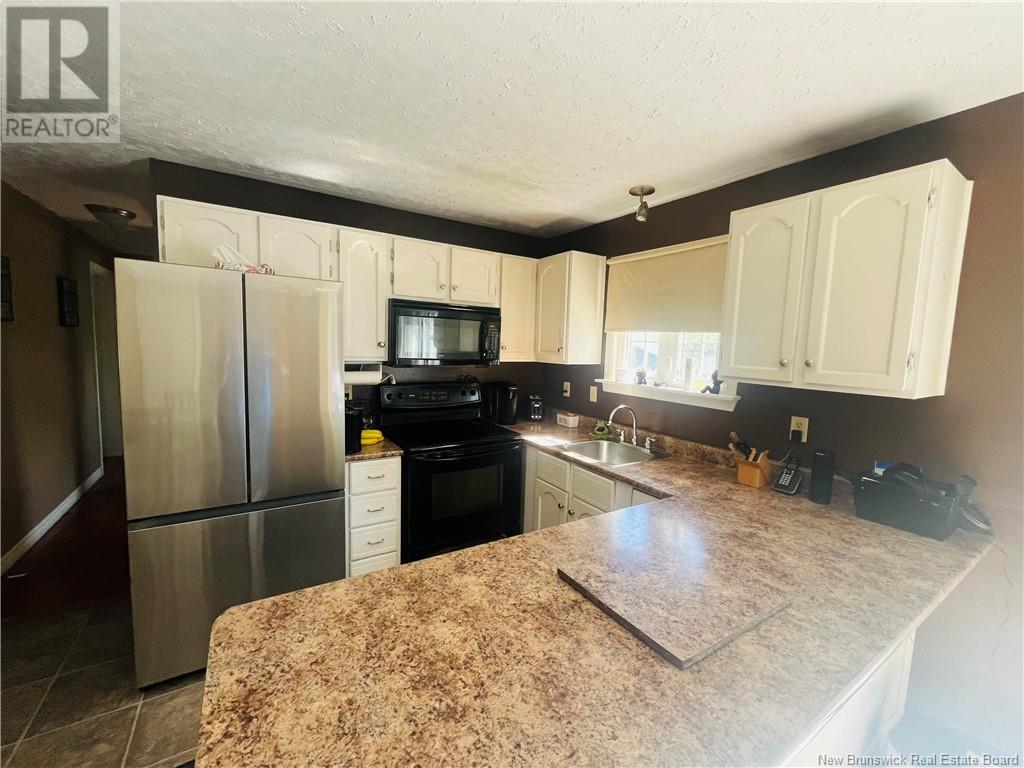 503 Macmillan Street, Miramichi, New Brunswick  E1V 3R8 - Photo 5 - NB122403