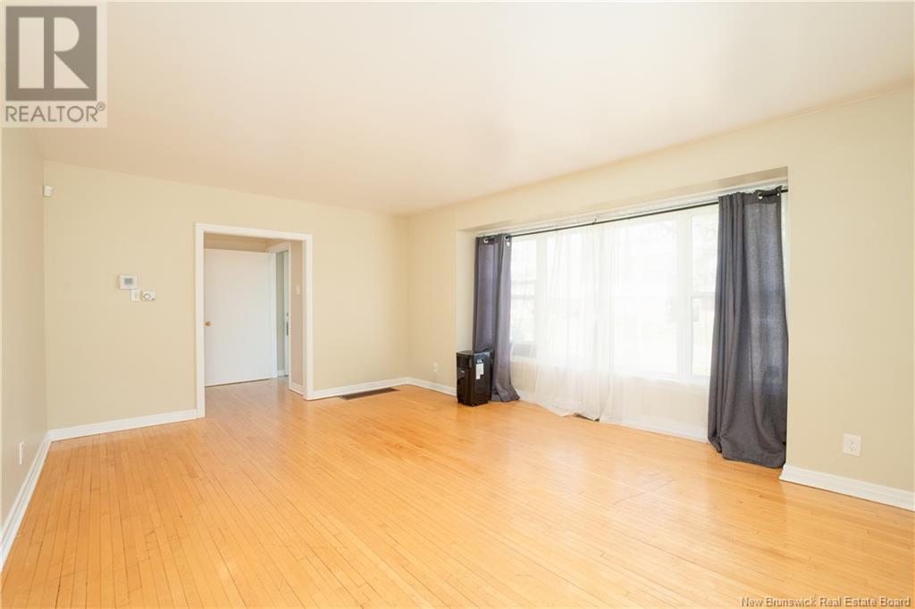 2 Beaton Avenue, Moncton, New Brunswick  E1E 1S6 - Photo 6 - NB122381
