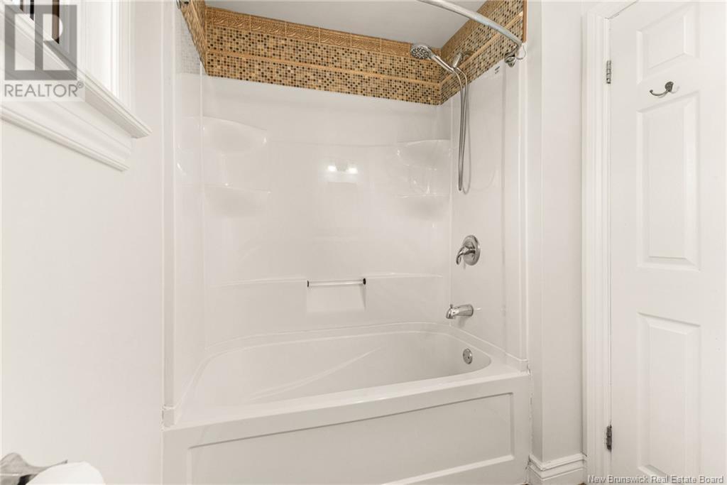 42 Milroth, Moncton, New Brunswick  E1A 4L1 - Photo 23 - NB122458