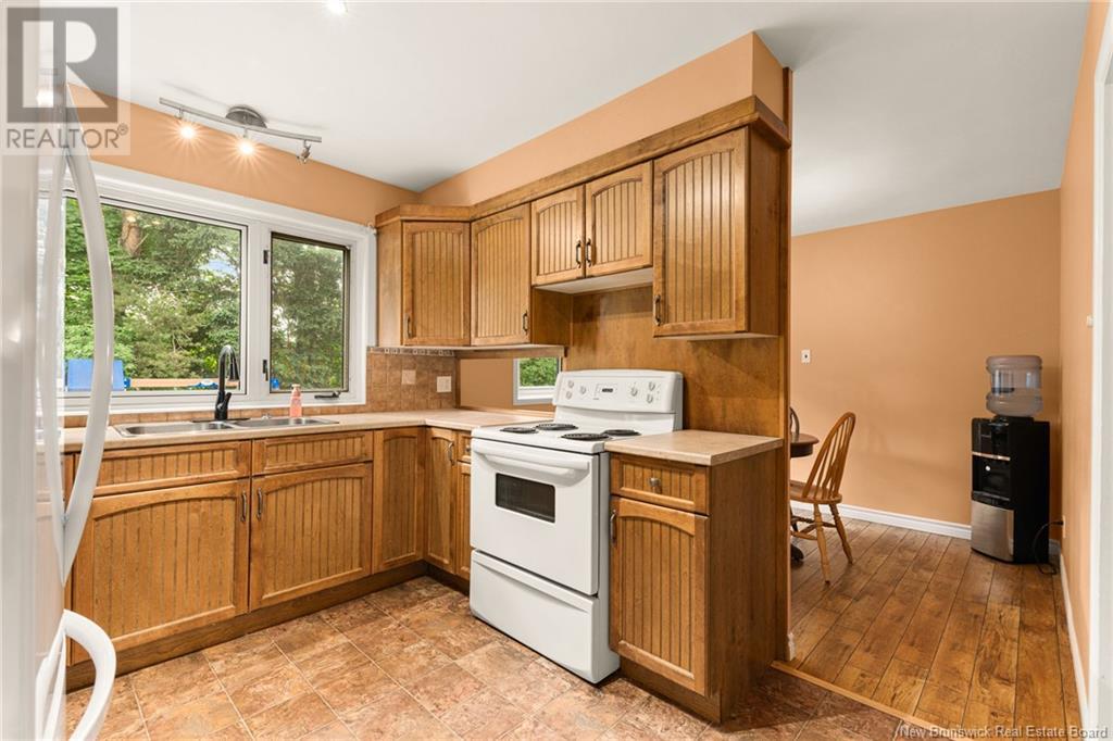 42 Milroth, Moncton, New Brunswick  E1A 4L1 - Photo 7 - NB122458