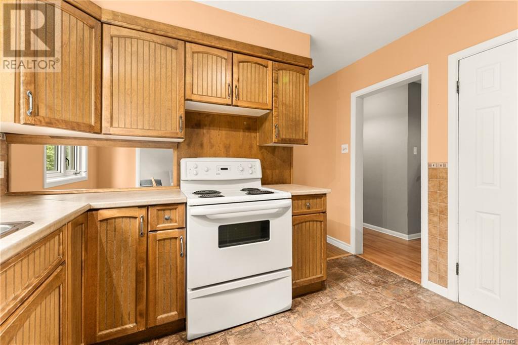 42 Milroth, Moncton, New Brunswick  E1A 4L1 - Photo 9 - NB122458