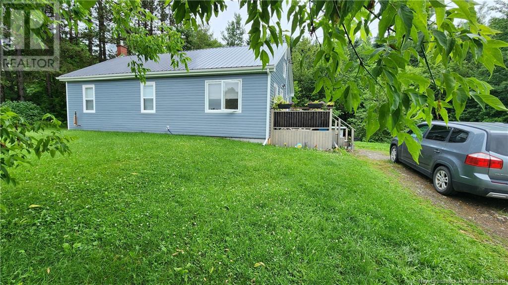 10400 Route 105, Beechwood, New Brunswick  E7J 2B3 - Photo 2 - NB122555