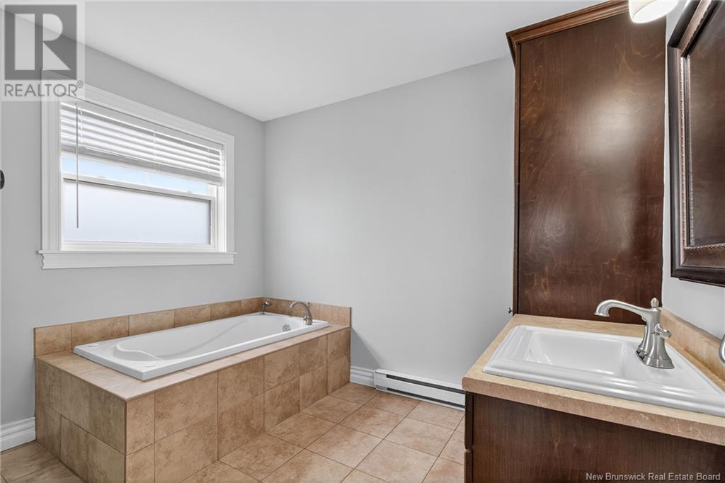 2 Forest Grove, Moncton, New Brunswick  E1G 5K5 - Photo 37 - NB122581