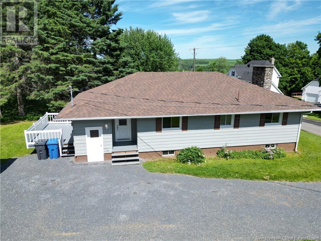 610 Chapel Street, Grand-Sault/grand Falls, New Brunswick  E3Z 2N1 - Photo 4 - NB122582