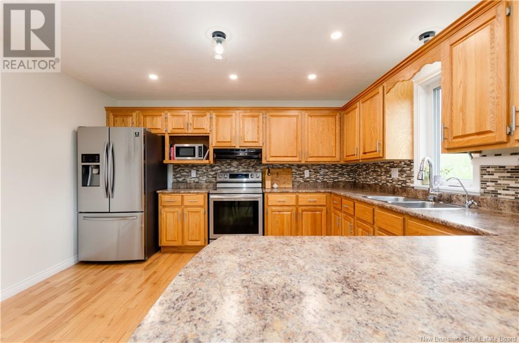 4 Holly Road, Riverview, New Brunswick  E1B 0E7 - Photo 21 - NB121104