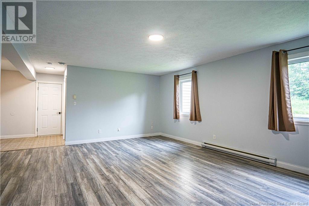 1688 Canada Street, Nashwaak Village, New Brunswick  E6C 1L5 - Photo 32 - NB122578