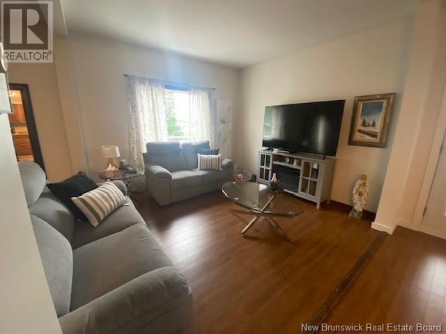 61 Prince William Street, Campbellton, New Brunswick  E3N 1Y1 - Photo 3 - NB122622