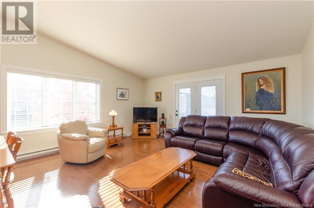 186 Oak Ridge Drive, Moncton, New Brunswick  E1G 0R5 - Photo 17 - NB122497