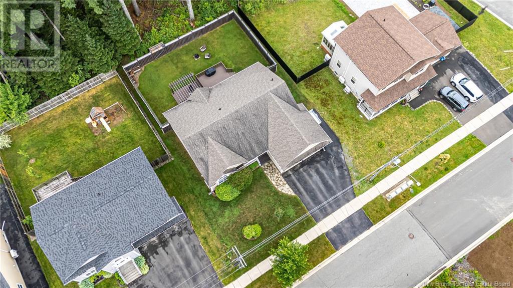175 Peters Drive, Fredericton, New Brunswick  E3A 0G7 - Photo 2 - NB122358