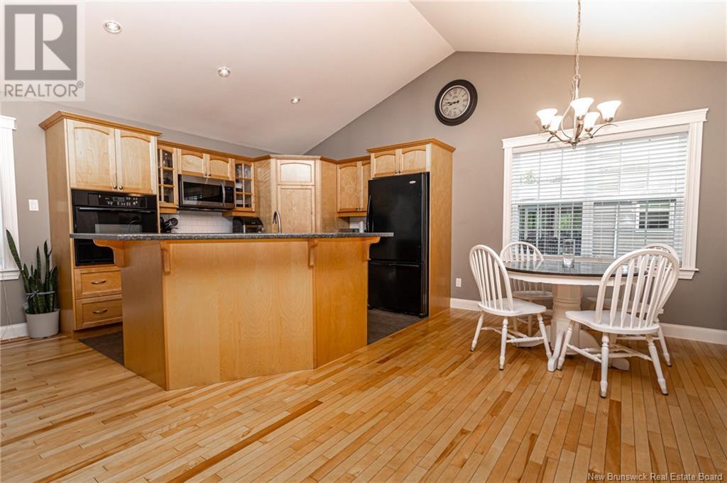 175 Peters Drive, Fredericton, New Brunswick  E3A 0G7 - Photo 6 - NB122358