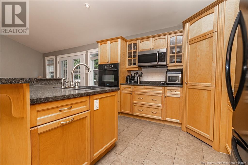 175 Peters Drive, Fredericton, New Brunswick  E3A 0G7 - Photo 8 - NB122358