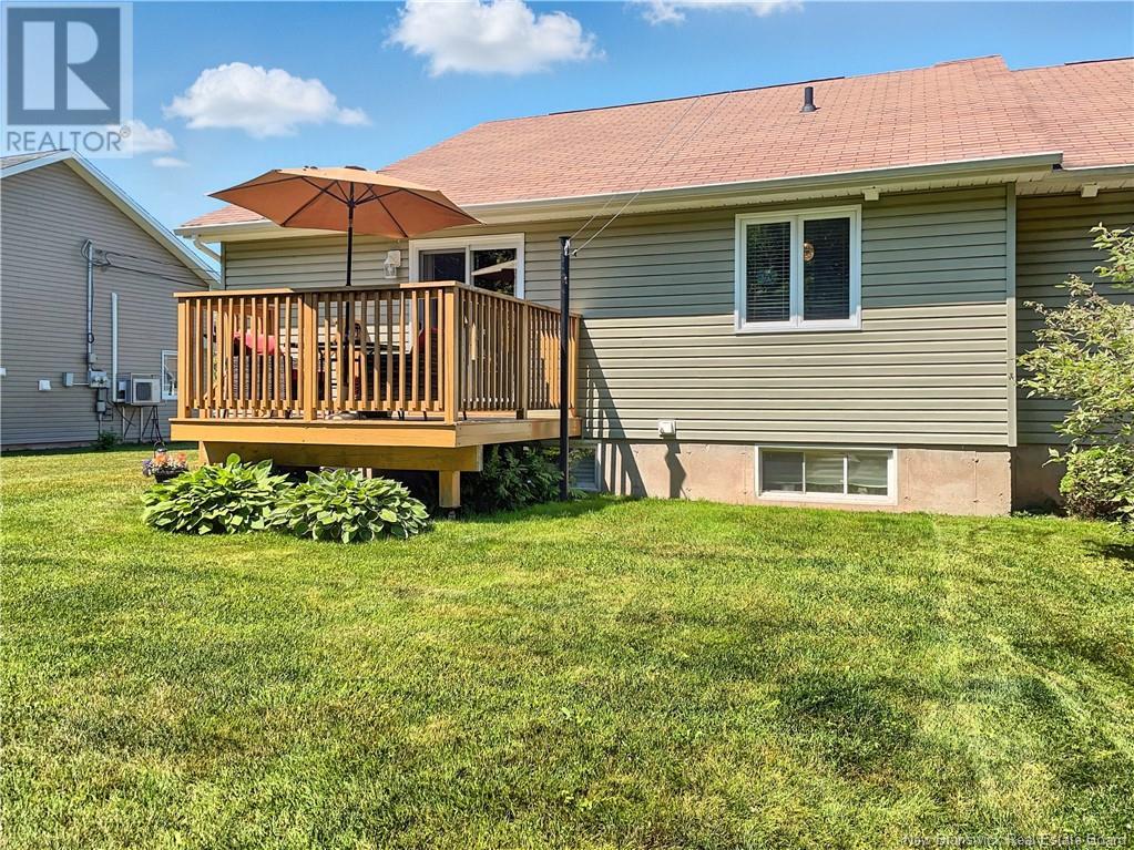 206 Lorette Street, Dieppe, New Brunswick  E1A 0E2 - Photo 3 - NB122309