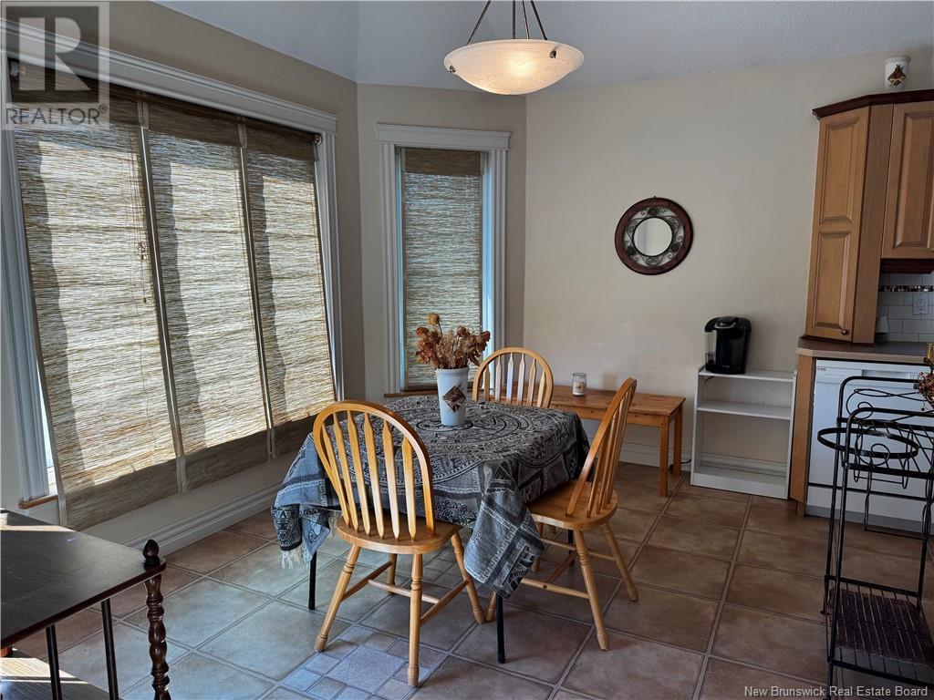 86 Des Ormes Avenue, Edmundston, New Brunswick  E3V 4J9 - Photo 12 - NB122660
