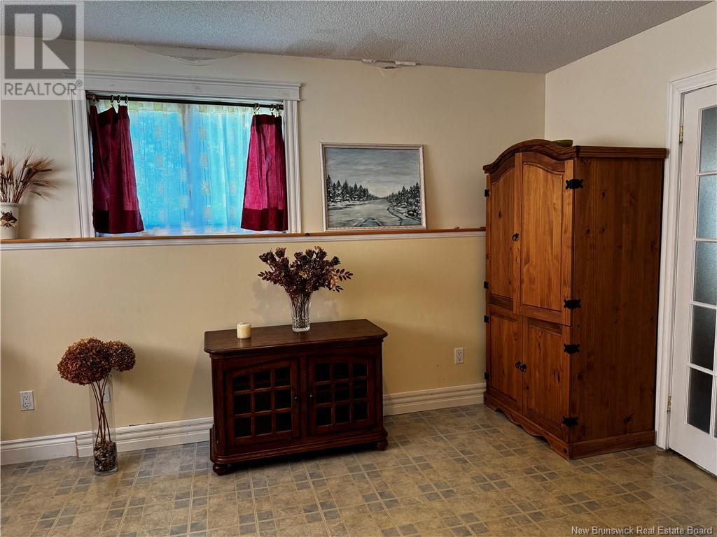 86 Des Ormes Avenue, Edmundston, New Brunswick  E3V 4J9 - Photo 33 - NB122660