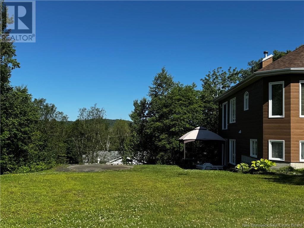 86 Des Ormes Avenue, Edmundston, New Brunswick  E3V 4J9 - Photo 38 - NB122660