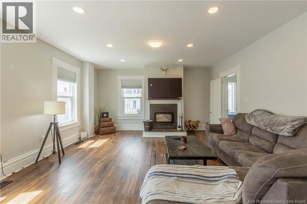 11 Squire Street, Sackville, New Brunswick  E4L 4K8 - Photo 10 - NB122635