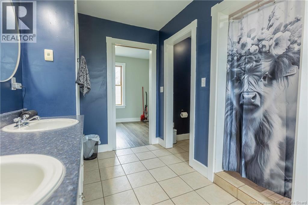 11 Squire Street, Sackville, New Brunswick  E4L 4K8 - Photo 37 - NB122635