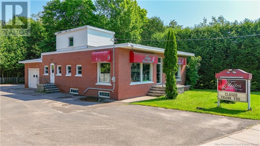 569 Woodstock Road, Fredericton, New Brunswick  E3B 2J2 - Photo 38 - NB122429