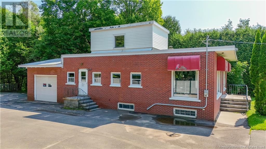 569 Woodstock Road, Fredericton, New Brunswick  E3B 2J2 - Photo 42 - NB122429