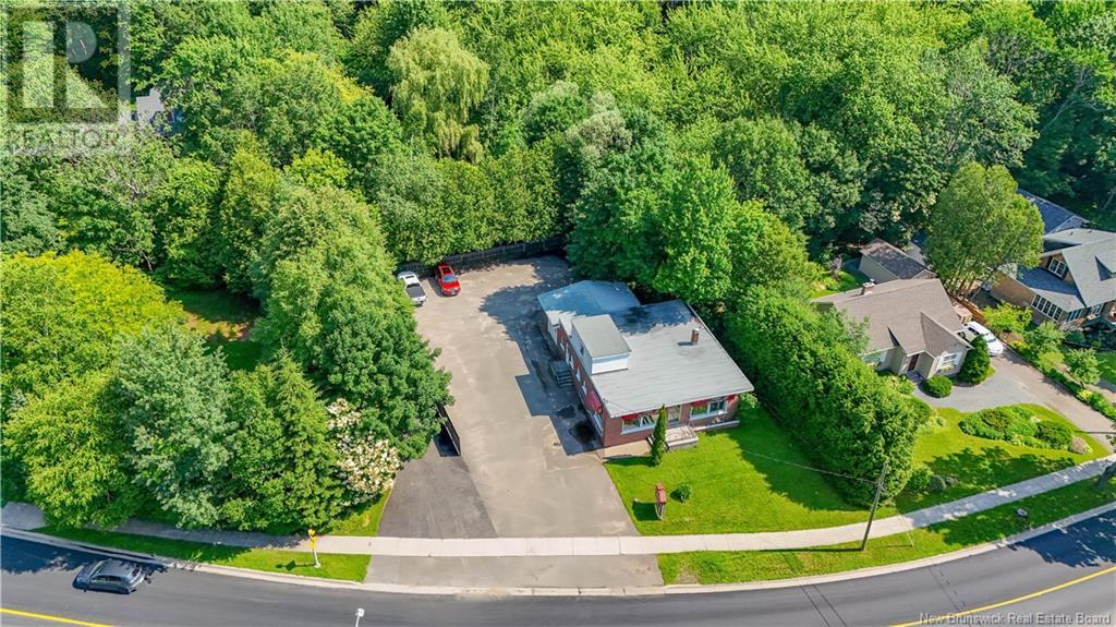 569 Woodstock Road, Fredericton, New Brunswick  E3B 2J2 - Photo 45 - NB122429