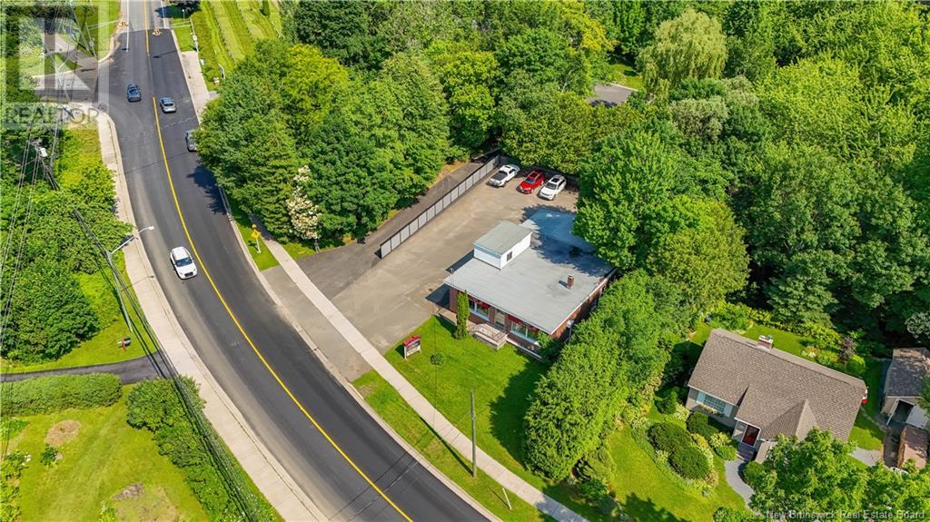 569 Woodstock Road, Fredericton, New Brunswick  E3B 2J2 - Photo 46 - NB122429