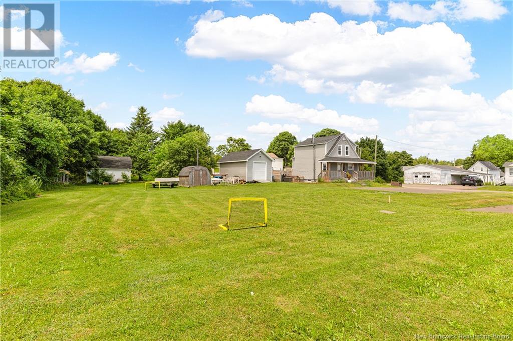 8 Maillet, Bouctouche, New Brunswick  E4S 3N9 - Photo 34 - NB122657