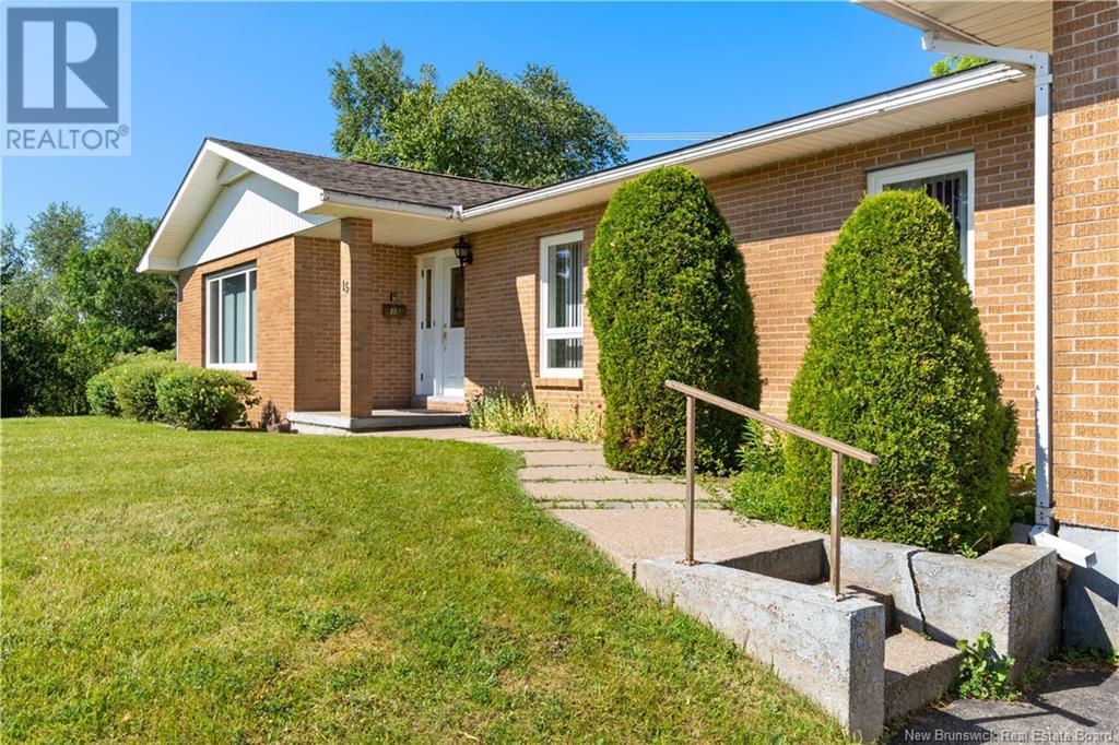 15 Sunshine Gardens Avenue, Sussex, New Brunswick