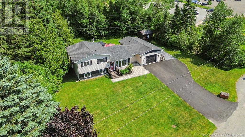 117 Lake Road, Quispamsis, New Brunswick  E2E 4P7 - Photo 2 - NB122321