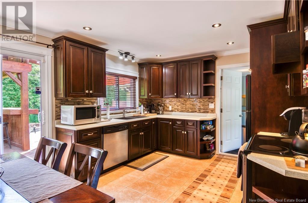 117 Lake Road, Quispamsis, New Brunswick  E2E 4P7 - Photo 6 - NB122321