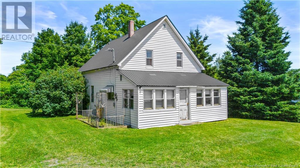 676 Otis Drive, Nackawic, New Brunswick  E6G 1H1 - Photo 3 - NB122738