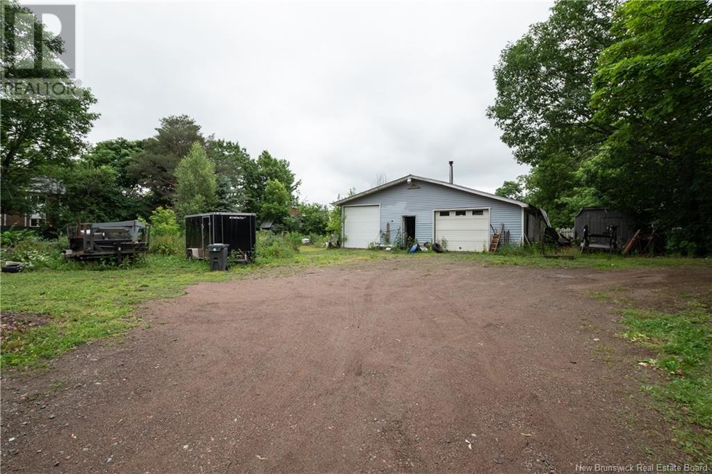 125 Elmwood Drive, Moncton, New Brunswick  E1A 1X2 - Photo 3 - NB122717