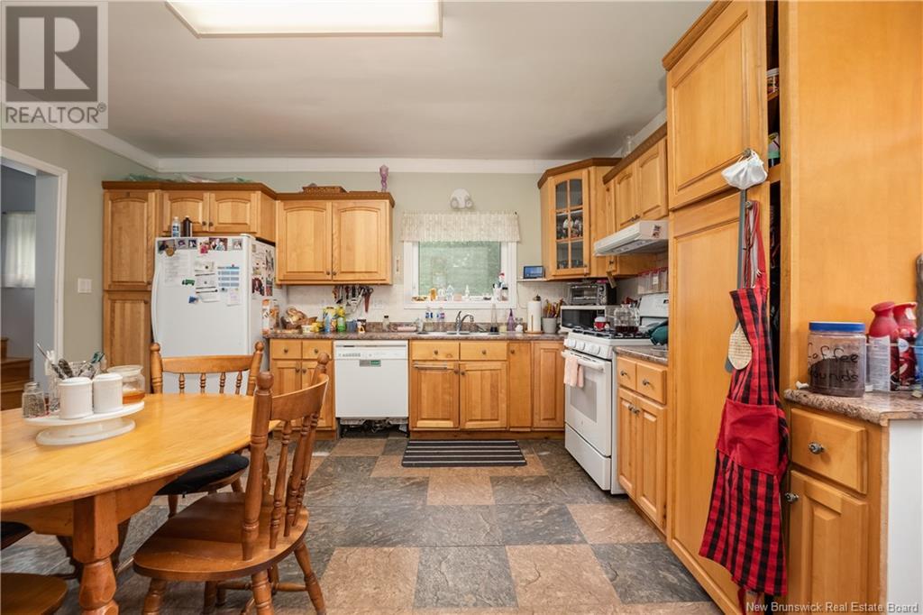 125 Elmwood Drive, Moncton, New Brunswick  E1A 1X2 - Photo 4 - NB122717