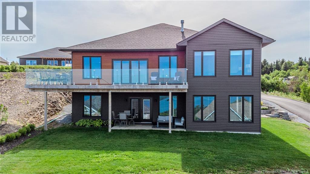 18 June Avenue, Grand Bay-Westfield, New Brunswick  E5K 0B8 - Photo 1 - NB122737