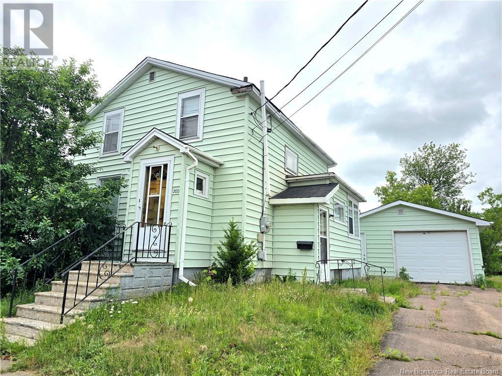 200 Waverley Avenue, Moncton, New Brunswick  E1C 7V4 - Photo 1 - NB122713