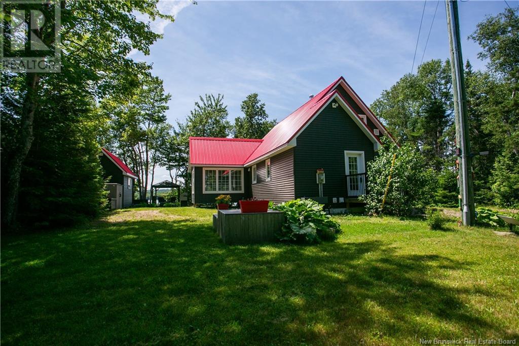 272 Jamieson Road, Harvey, New Brunswick  E6K 0A9 - Photo 2 - NB122759
